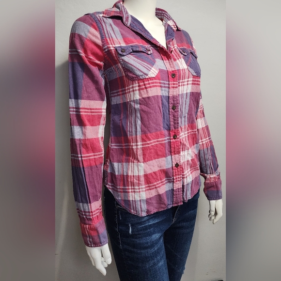 American Eagle Womens Favorite Fit Pink Purple Flannel Plaid Button Up Small S - Picture 2 of 12